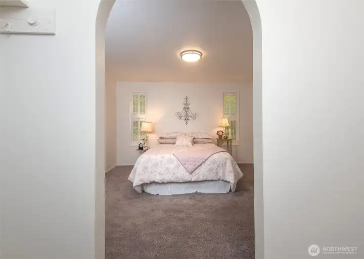 Walk-n closet to primary bedroom.