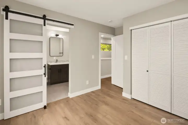 Upper floor 2nd bedroom with attached luxury ensuite bathrooom.