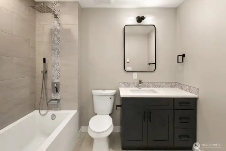 Luxury ensuite fully appointed ensuite bathroom.