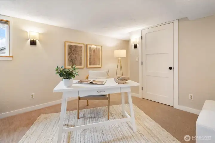 Fourth bedroom or office space (conforming)