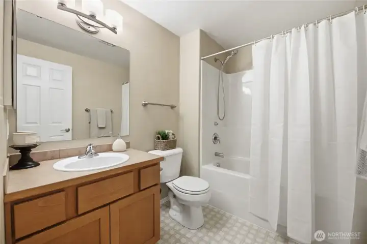 Upstairs second bathroom