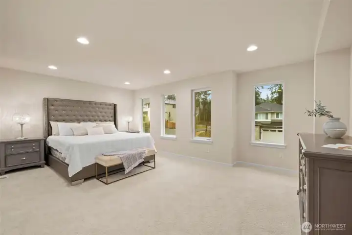 Primary Bedroom/Suite