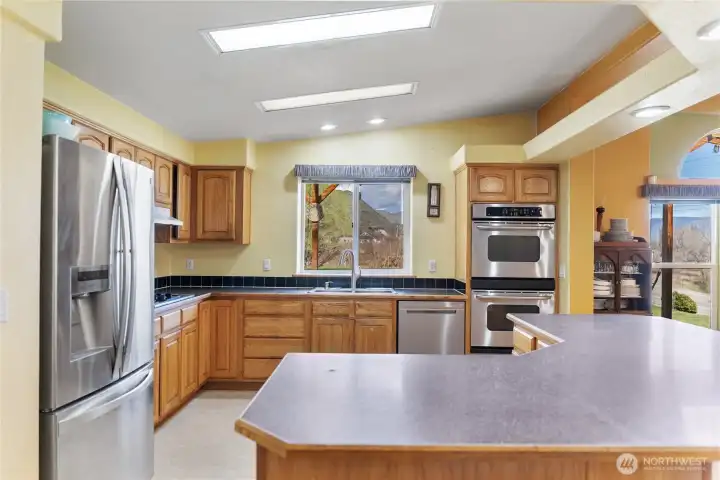 Spacious Kitchen