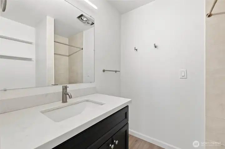 Primary 3/4 Bath
