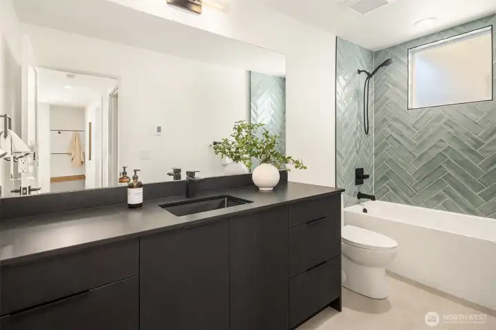 Main floor full bath