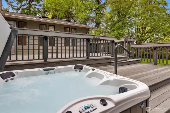 Relaxing hot tub in a serene setting Relaxing hot tub in a serene setting
