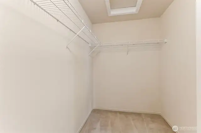 Walk-in Closet