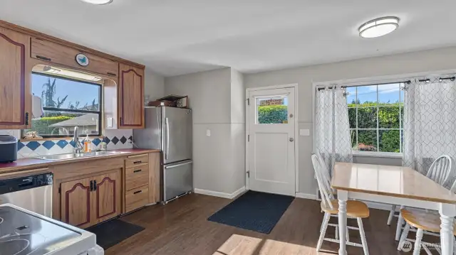 Main floor kitchen