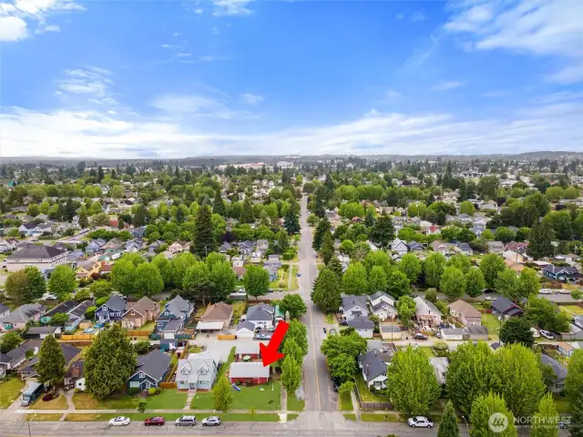 Welcome to Tacoma's South End Neighborhood.  This charming Cape Cod style home is situated on a large corner lot.  Endless possibilities here!  Come check it out!