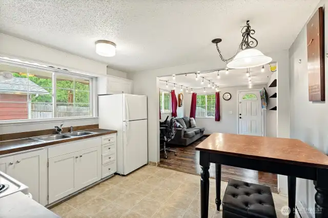 Kitchen with open flow to the Living Room.