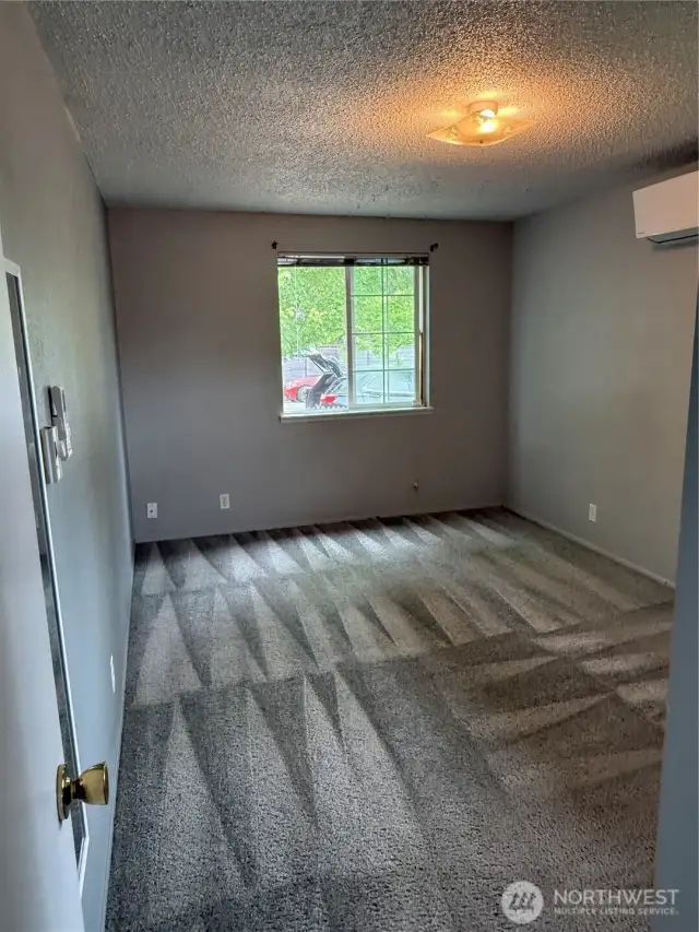 Carpets have been professionally deep cleaned.