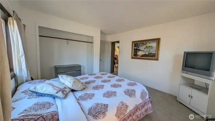 Light and bright primary bedroom.