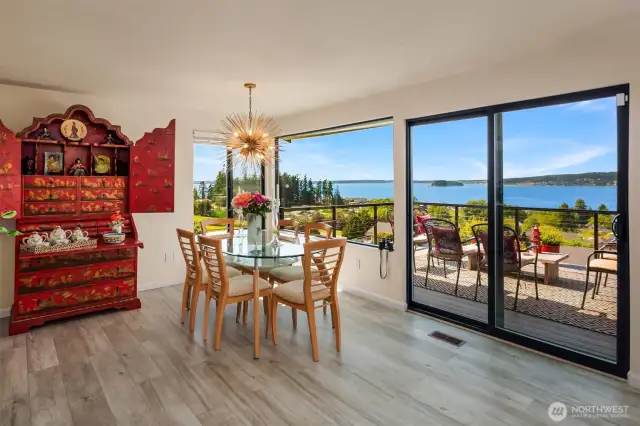 Dine in or out, The views are great!