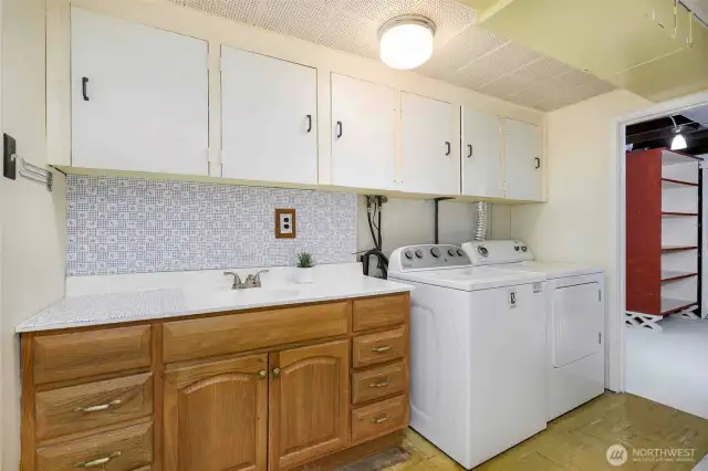 Oversized Laundry Room