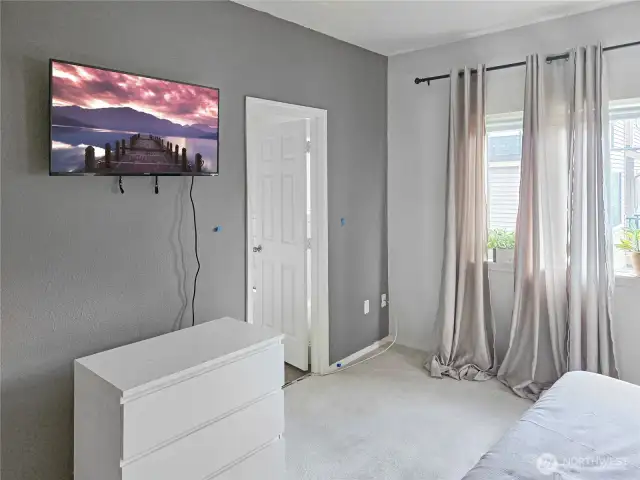 View in the primary to the attached en-suite 5-piece bath.