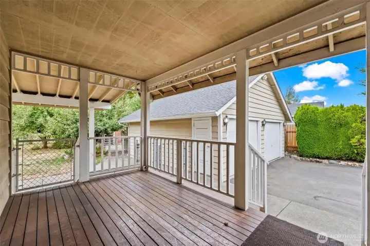 Covered back porch as well!
