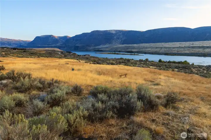 One of the most level lots at all of Ravenwing Ranch