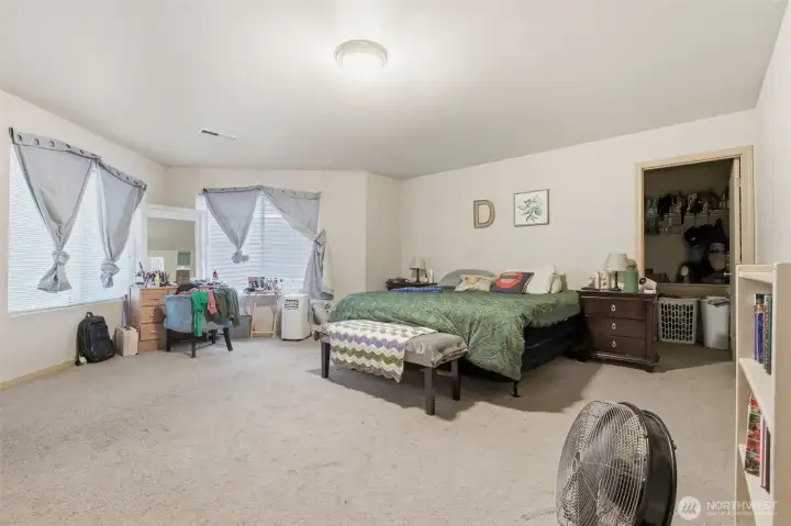 Spacious primary bedroom