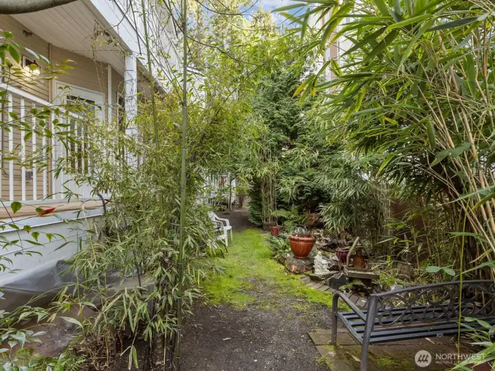 Enjoy the common space that the community offers.