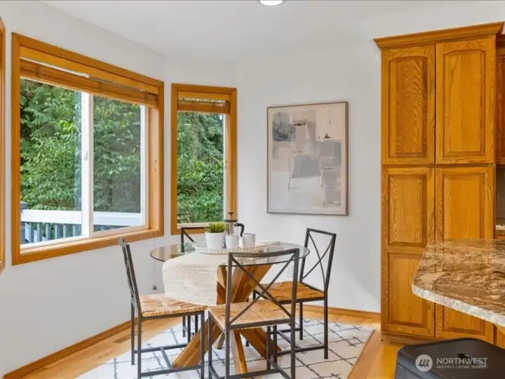 KITCHEN DINING AREA