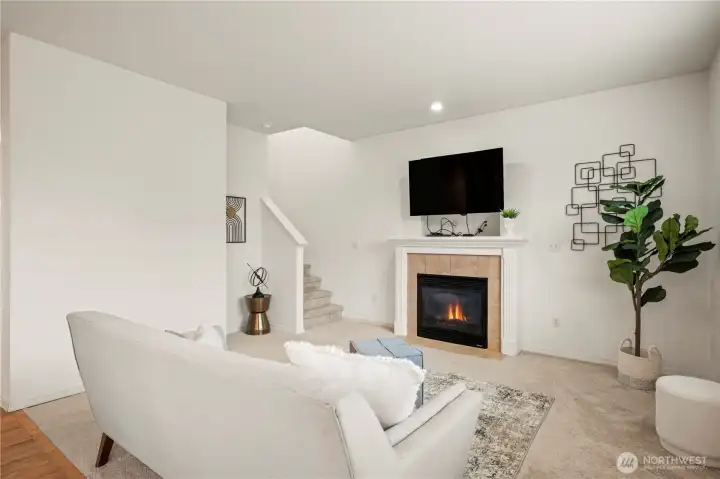 Layout is great for entertaining!