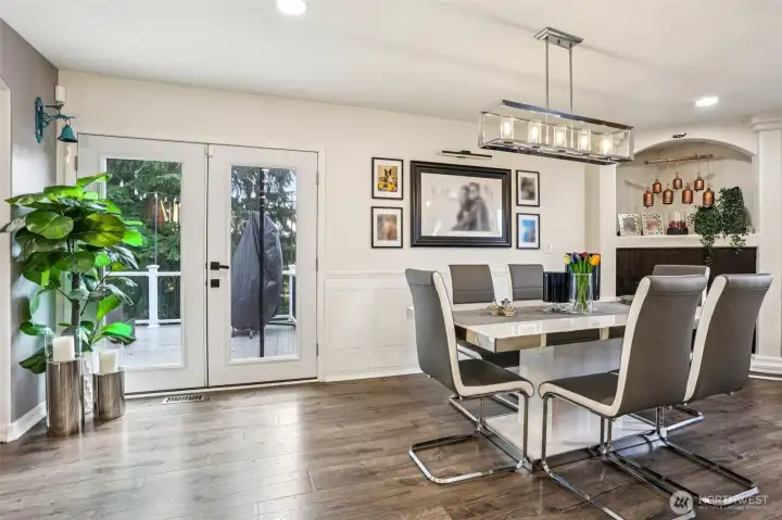 Dining room upstairs