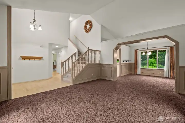 Formal entrance, formal living and dining room