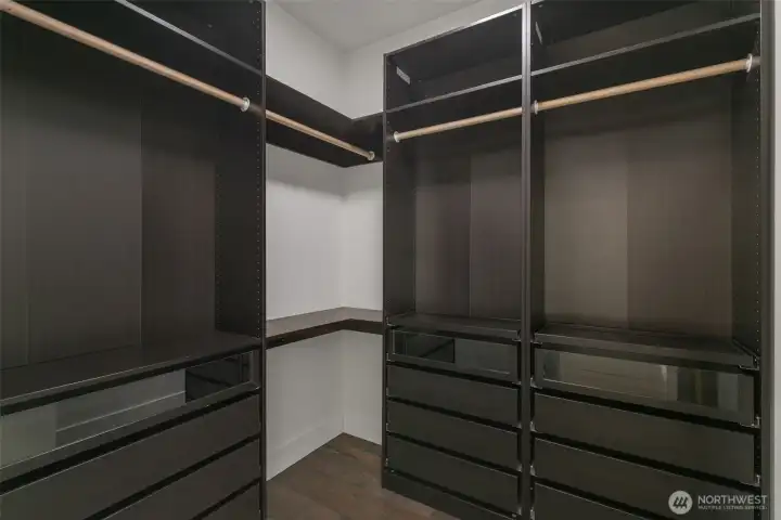 Master Walk In Closet Master Walk In Closet