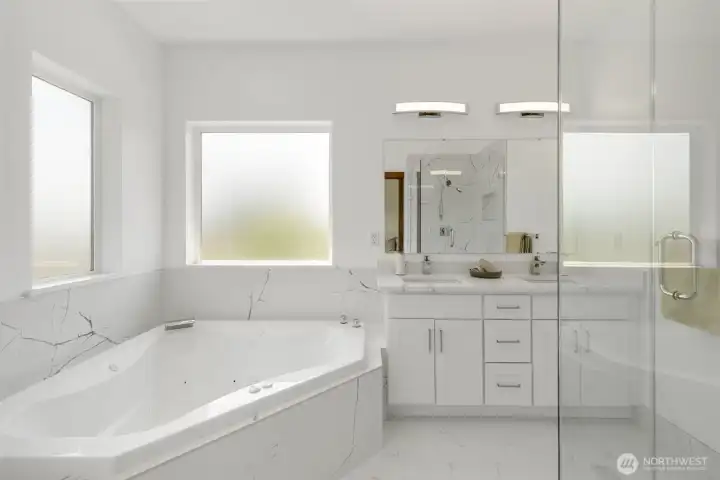 Master Bathroom Master Bathroom