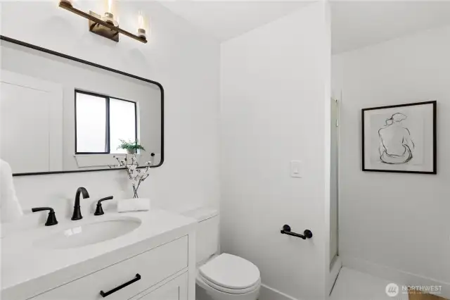 Remodeled en suite bathroom in primary bedroom