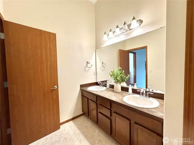 Upstairs bathroom.