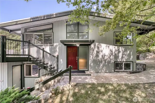 Mid-Century Modern at its Best!