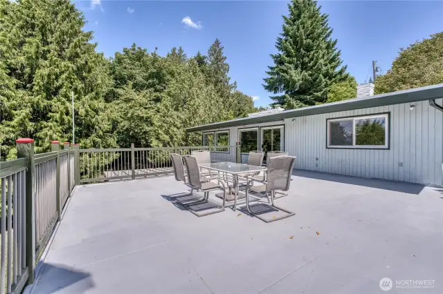 780 square foot deck