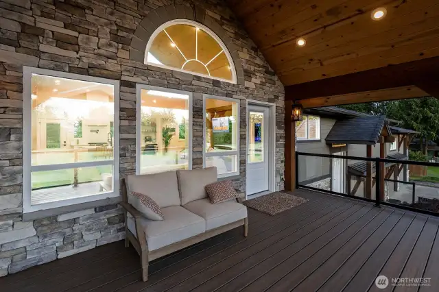 Front covered deck