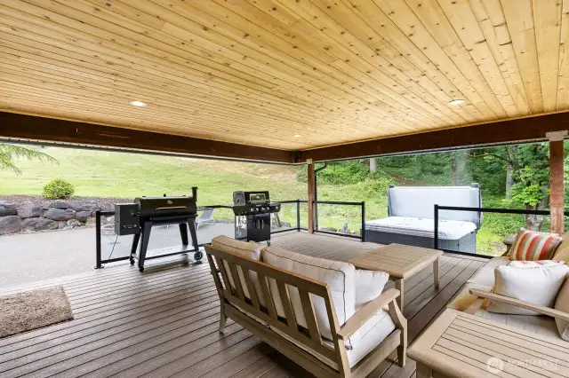 Back covered deck