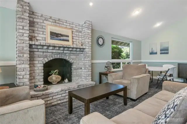 Great spot to entertain family or friends.