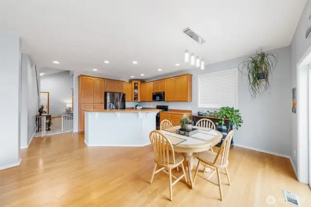 kitchen/dining