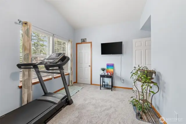 upstairs bedroom 4