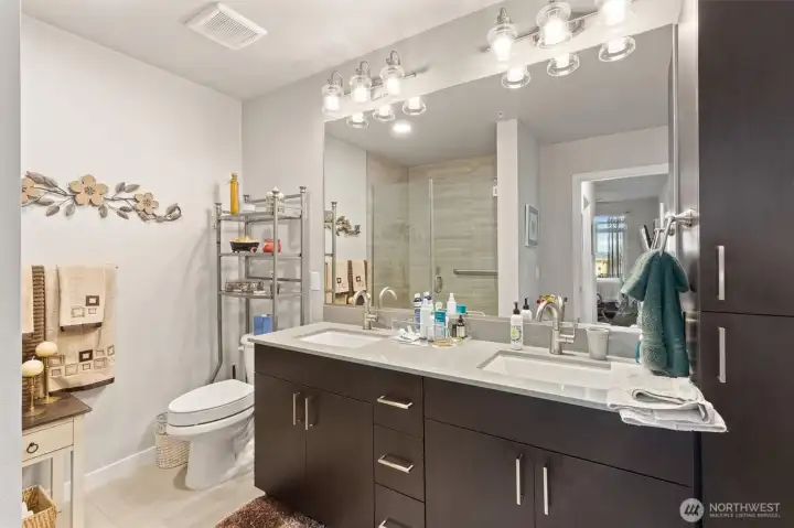 The ensuite in the Primary Suite. All the features you would expect in such a great unit.