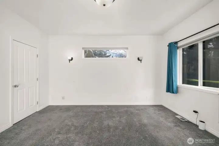 More of the primary bedroom.