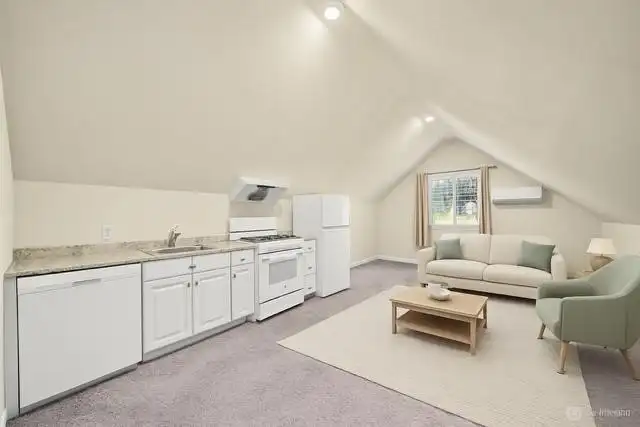 MIL Kitchen/Living room off the main upstairs area and has it's own entrance. Lot's of space. Newer carpet, appliances etc.