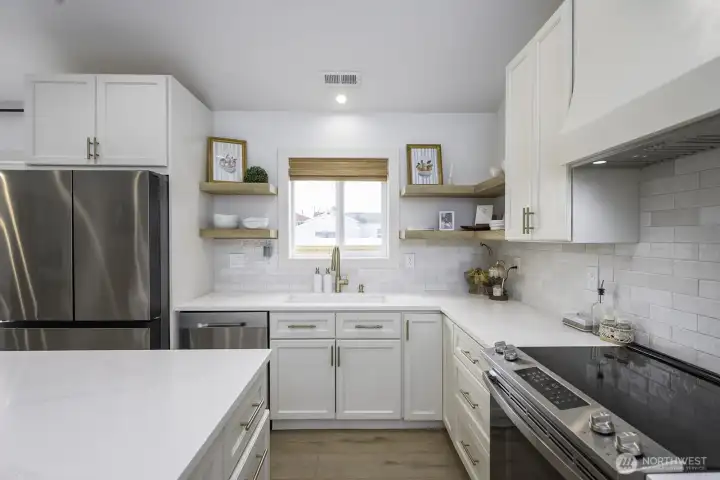This kitchen is a dream with plenty of cupboards and counter space