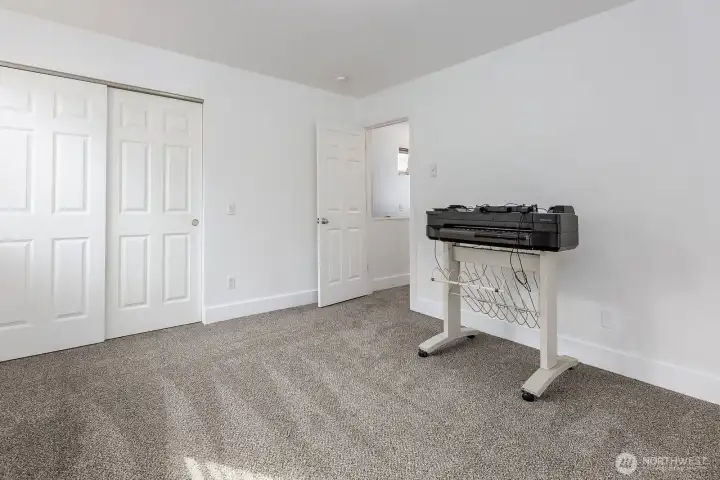 Guest bedroom. New carpeting.