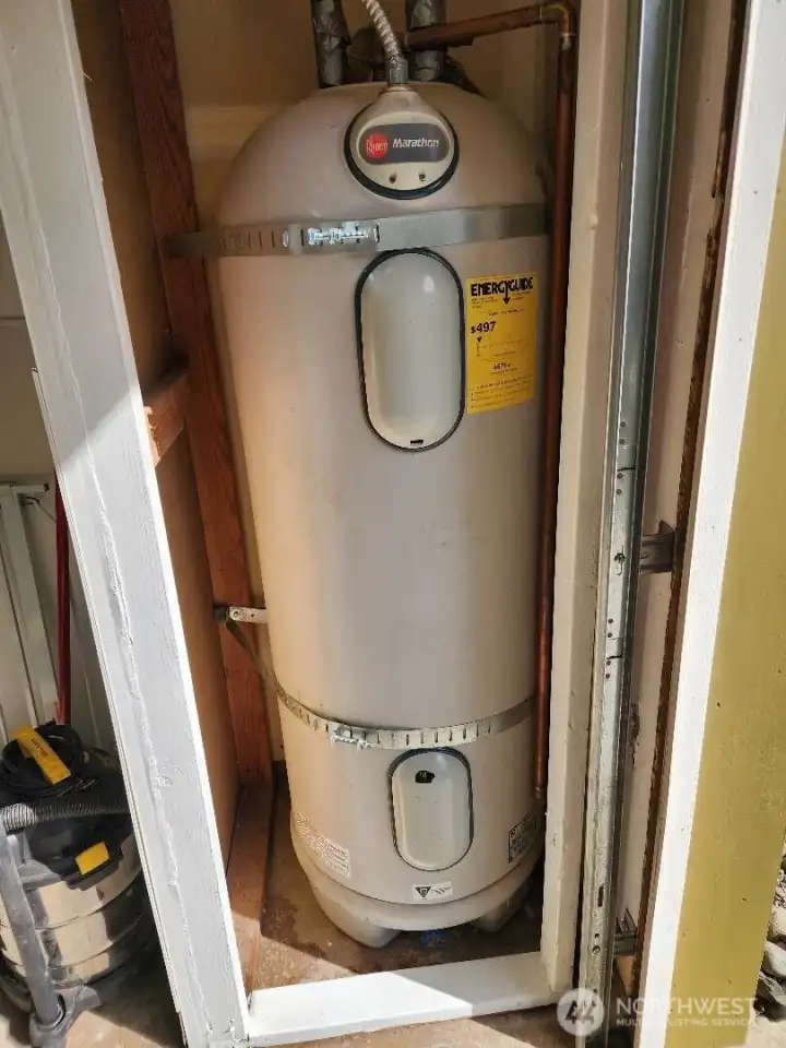 Marathon water heater. Its award-winning construction makes the Rheem® Marathon® water heater the most durable electric water heater ever made.