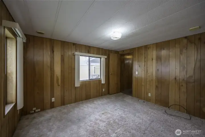 Primary bedroom with great square footage! Primary bedroom with great square footage!