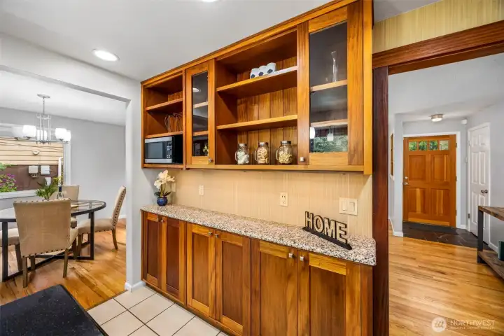 Additional pantry hutch in Kitchen for all those extra utensils