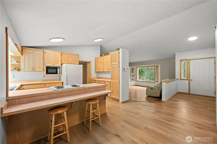 Lovely and open floorplan makes for easy entertaining.