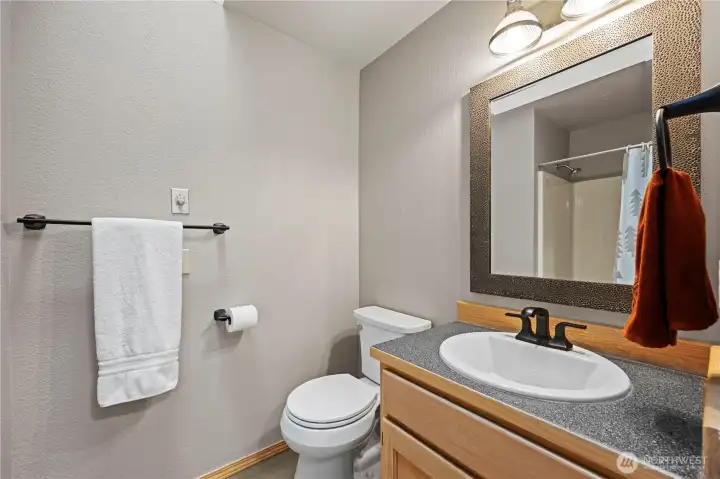 Second full bathroom, with a bathtub & shower.