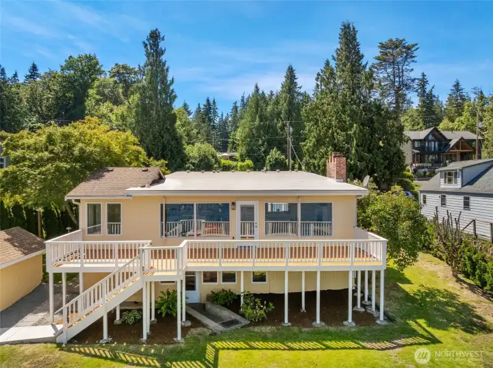 Main living area opens to large deck, perfect for entertaining and access to the lake.