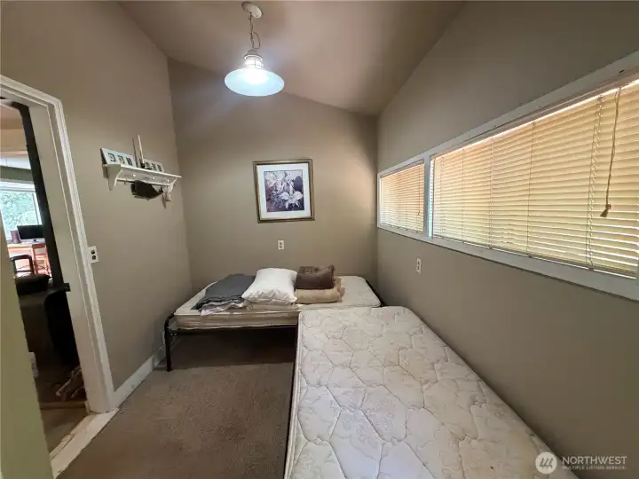 Second sleeping area. Second sleeping area.